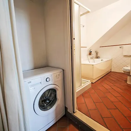 Διαμέρισμα Dimora Storica Del 1400 Con Balcone By Interhome Fano (Pesaro and Urbino)